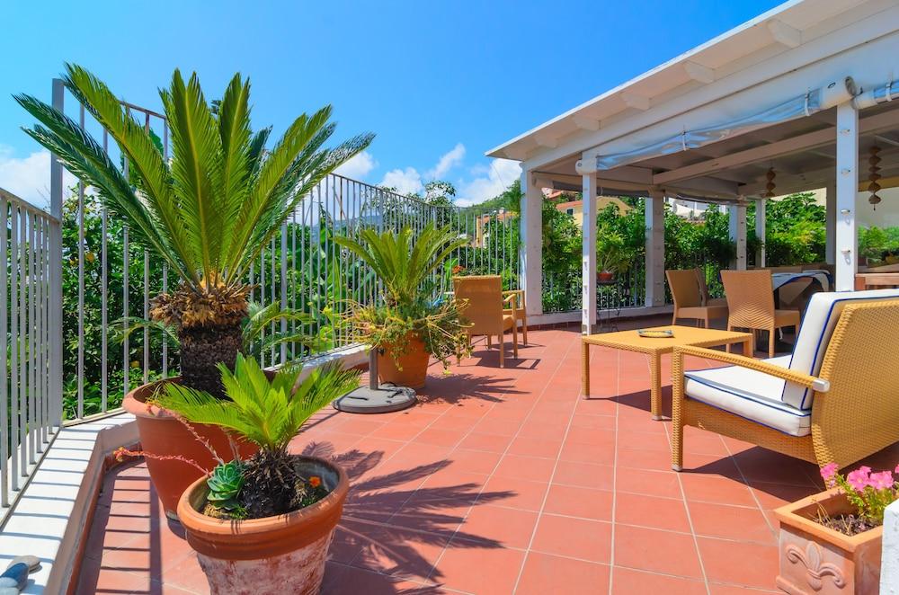 Albergo Villa Giusto Barano dʼIschia Exterior foto